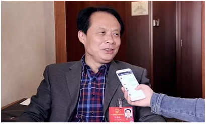 耿福能在涼山州布拖縣樂安鄉火燈村調研指導附子種植